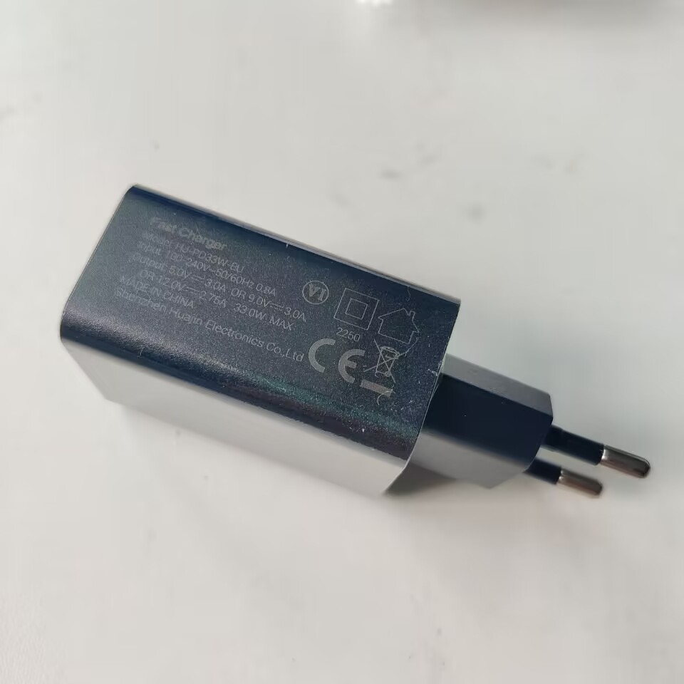 Originele 33W Nieuwe Oukitel W - Phone Accessories Shop recensie en prijs